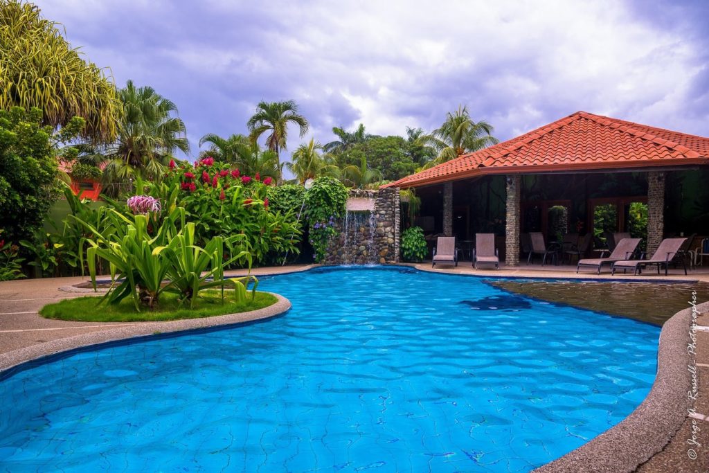 Houses &Amp; Villas 42 kingsgreeniguana2